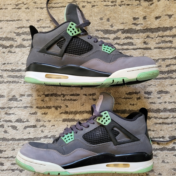 Nike Air Jordan 4 Retro 'Green Glow' Size 10 - Picture 2 of 12